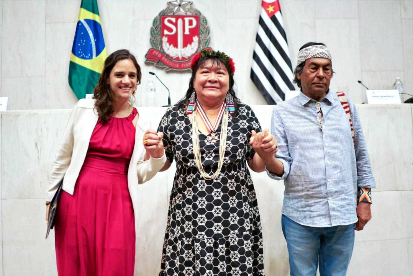 1ª mulher indígena homenageada na Alesp